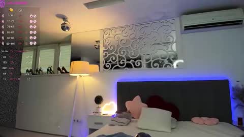 Snapshot of ashleyjonse chatting on 09/18/25, 04:58 AshleyJonse online show from 09/18/25, 04:58