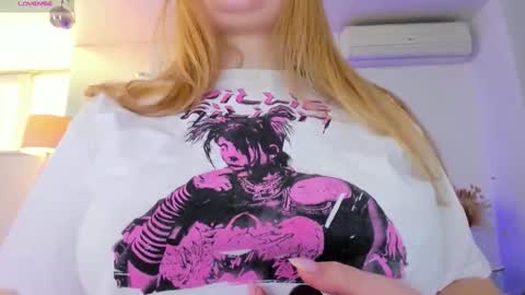 Snapshot of ashleyjonse chatting on 02/11/26, 06:29 AshleyJonse online show from 02/11/26, 06:29