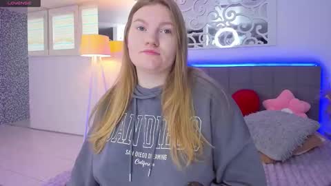 Snapshot of ashleyjonse chatting on 02/25/26, 06:12 AshleyJonse online show from 02/25/26, 06:12