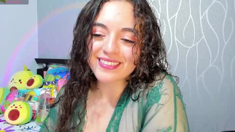 Snapshot of ashleykiim_ chatting on 01/19/25, 11:21 .. Ashley .. online show from 01/19/25, 11:21
