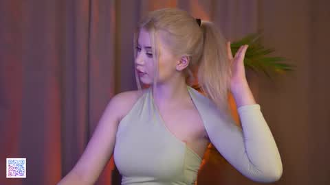 AshleyNiko online show from 11/23/25, 03:45