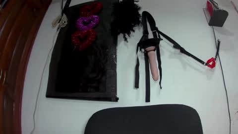 Snapshot of ashleyreyes_ chatting on 03/08/25, 12:44 Ashley online show from 03/08/25, 12:44