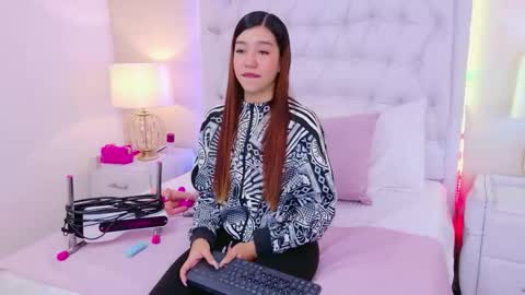 AshleyRoberh online show from 12/19/25, 03:52