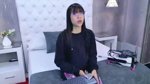 AshleyRoberh online show from 05/11/26, 07:44