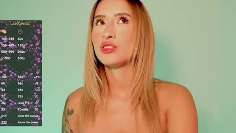 dahiana online show from 10/20/25, 03:23