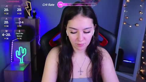 Snapshot of ashleyskott chatting on 02/19/25, 07:39 Ashley online show from 02/19/25, 07:39