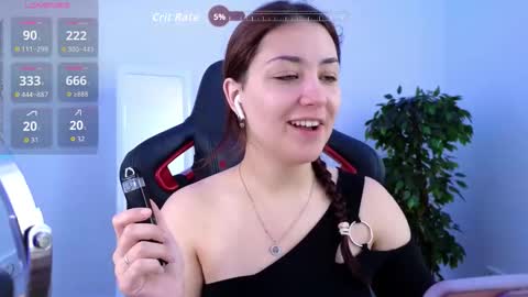 Snapshot of ashleyskott chatting on 09/19/25, 08:05 Ashley online show from 09/19/25, 08:05