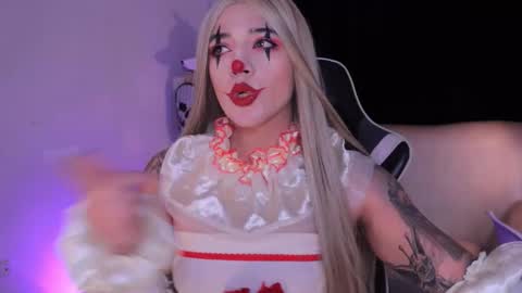 Ashley Lauren online show from 10/31/25, 03:40