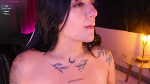 Ashley Lauren online show from 04/15/26, 07:43