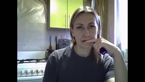 Snapshot of ashleyxhoney chatting on 12/16/25, 07:02 AshleyXHoney online show from 12/16/25, 07:02