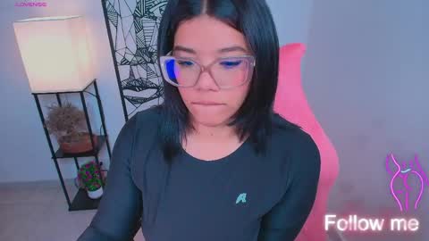 Snapshot of ashleyy18__ chatting on 04/22/26, 11:17 Ashleyy18 online show from 04/22/26, 11:17