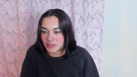 Snapshot of ashleyy_ls chatting on 10/06/25, 01:36 kylie online show from 10/06/25, 01:36