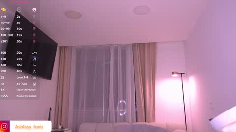 Ashley Fox online show from 12/20/24, 04:09