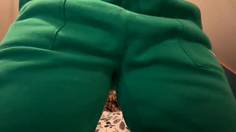 ashleyynicholee online show from 12/15/25, 05:55