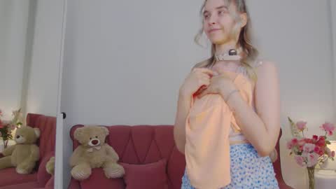 Snapshot of ashly_cherry chatting on 11/24/25, 11:54 ashly_cherry online show from 11/24/25, 11:54