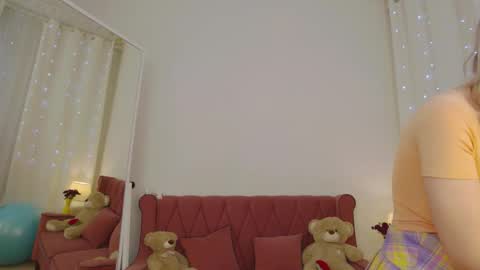 Snapshot of ashly_cherry chatting on 02/23/26, 11:07 ashly_cherry online show from 02/23/26, 11:07