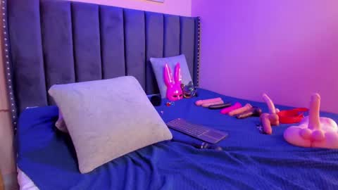 ashlye_miller_ online show from 02/09/25, 06:33