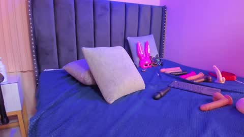 ashlye_miller_ online show from 02/09/25, 09:37