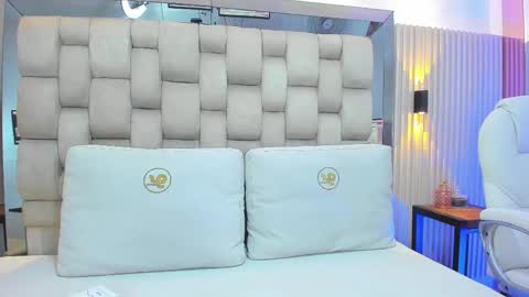 ashlyn online show from 02/10/25, 08:42