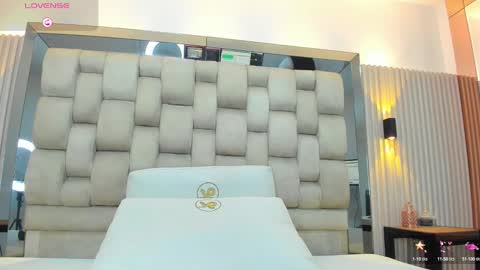 ashlyn online show from 03/04/25, 01:45