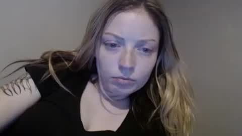 ashlynn5716 online show from 10/05/25, 03:27