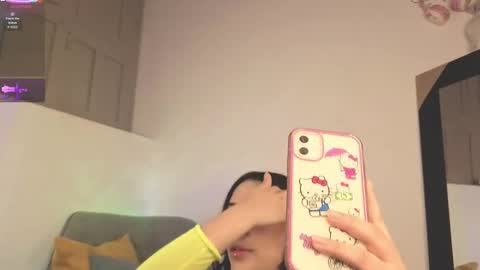 Snapshot of ashlynnlowe_ chatting on 10/15/25, 08:09 Ash  online show from 10/15/25, 08:09