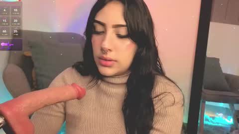 Snapshot of ashlynnlowe_ chatting on 10/16/25, 08:10 Ash  online show from 10/16/25, 08:10