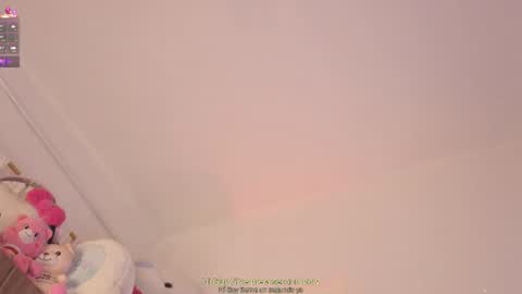 Snapshot of ashlynnlowe_ chatting on 07/09/26, 10:14 Ash online show from 07/09/26, 10:14