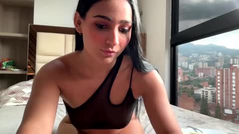 Snapshot of ashlyrouxx chatting on 04/30/26, 09:52 Ashly Rouxx online show from 04/30/26, 09:52