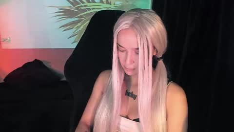 Mila online show from 06/22/26, 05:15