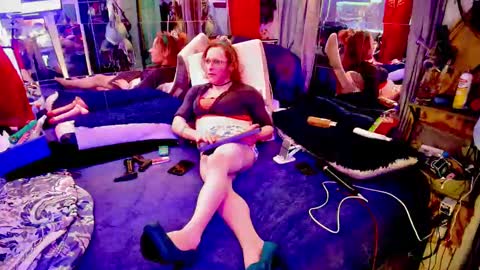 ashmomo online show from 12/24/24, 07:39