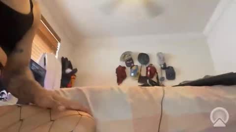 Snapshot of asialatin_xxx chatting on 09/10/25, 12:32 Asialatin xxx online show from 09/10/25, 12:32