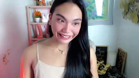 Snapshot of asian_alliyah chatting on 06/14/26, 04:03 asian_alliyah online show from 06/14/26, 04:03
