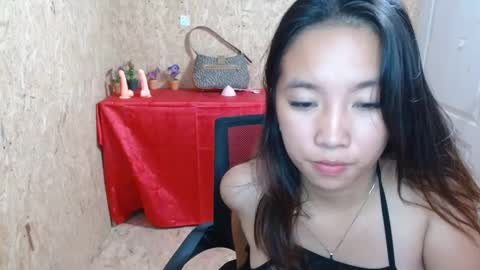 Snapshot of asian_ashxxx chatting on 03/01/25, 02:15 ashxxxxx online show from 03/01/25, 02:15