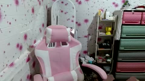 Snapshot of asian_ashxxx chatting on 10/04/25, 12:36 ashxxxxx online show from 10/04/25, 12:36