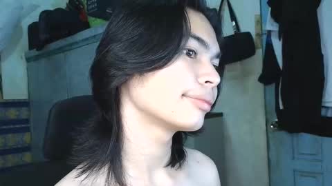 asian_babyboi online show from 12/14/25, 08:20