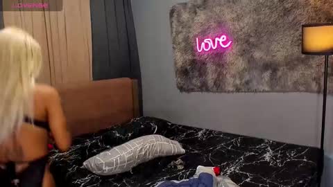 Snapshot of asian_cumsawyer chatting on 11/10/25, 12:15 bigload CUM take me private show or passwordshow online show from 11/10/25, 12:15