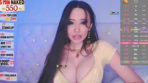 Snapshot of asian_gf chatting on 05/11/26, 04:04 usually start stream about 10 pm PST 1 am EST online show from 05/11/26, 04:04
