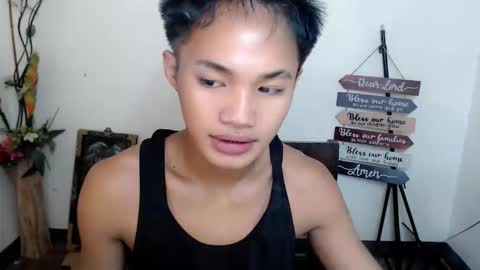 Snapshot of asian_lover05 chatting on 10/16/25, 06:53 asian_lover05 online show from 10/16/25, 06:53