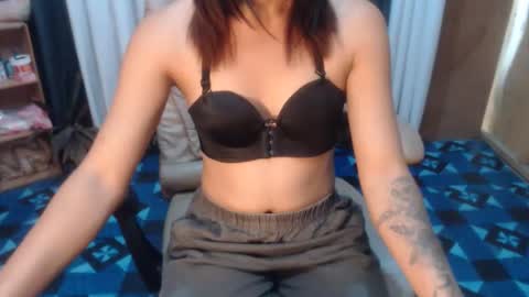 asian_marriane online show from 04/17/26, 08:39