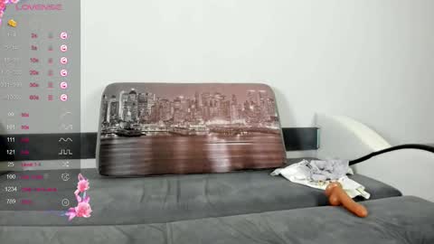 Snapshot of asian_pussy1 chatting on 10/07/25, 04:15 asian_pussy1 online show from 10/07/25, 04:15