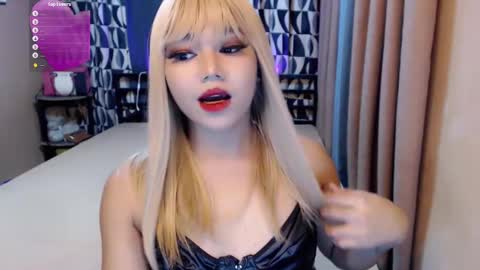 Snapshot of asian_suteishi chatting on 12/06/24, 11:11 stacey online show from 12/06/24, 11:11