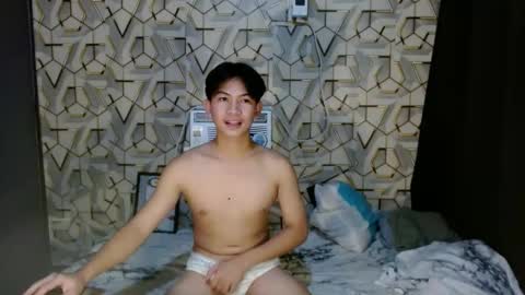 Snapshot of asian_wayne chatting on 12/04/24, 04:16 wayne online show from 12/04/24, 04:16