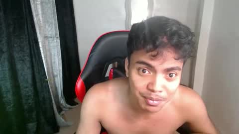 Snapshot of asianboyhunt chatting on 11/05/25, 01:27 Fev online show from 11/05/25, 01:27