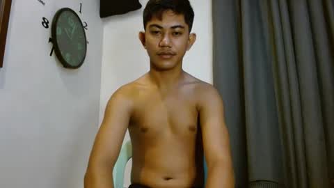 Snapshot of asiancockhero22 chatting on 11/06/25, 02:01 HERO online show from 11/06/25, 02:01