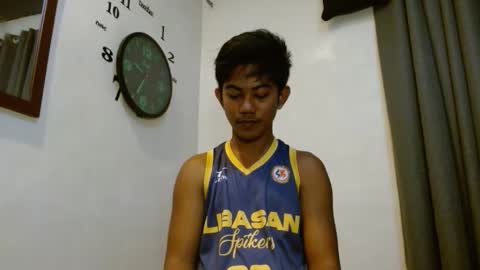 Snapshot of asiancockhero22 chatting on 12/14/25, 01:33 HERO online show from 12/14/25, 01:33