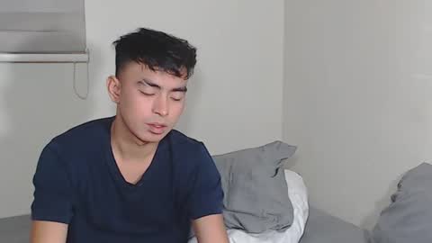 Snapshot of asiancummer_bry69 chatting on 01/14/25, 04:18 Bry online show from 01/14/25, 04:18