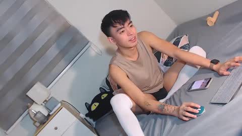 Snapshot of asiancummer_bry69 chatting on 03/12/25, 05:17 Bry online show from 03/12/25, 05:17