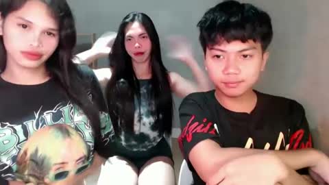   online show from 12/12/24, 08:32