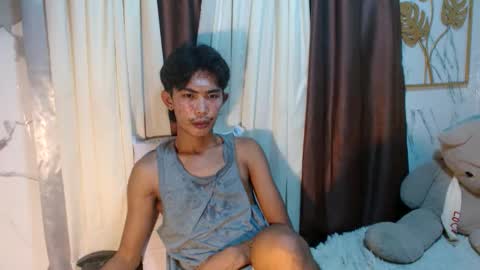 Snapshot of asianhotbigcock chatting on 11/11/25, 10:26 Nico online show from 11/11/25, 10:26